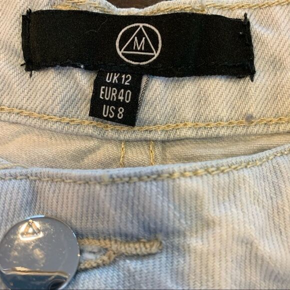 Missguided Double Belt Buckle High Rise Jean Short - Picture 7 of 9